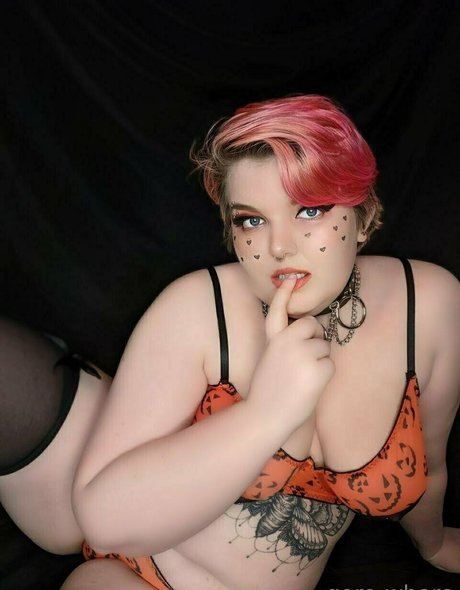 Gore-whore