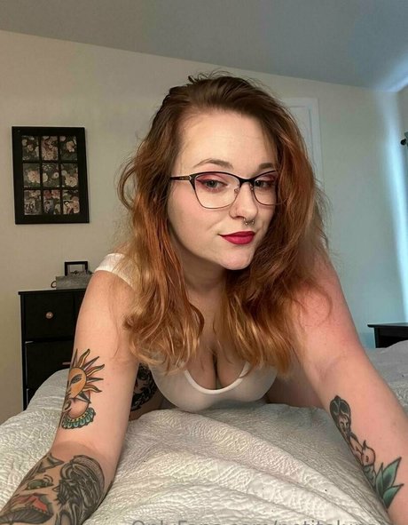 Foto desnuda filtrada de OnlyFans de Petitelunaxo