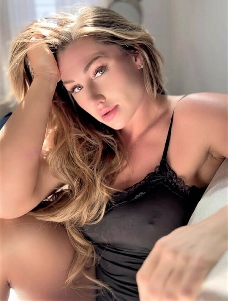 Foto desnuda filtrada de OnlyFans de Caitlin Rice