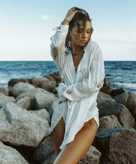 Foto desnuda filtrada de OnlyFans de Bella