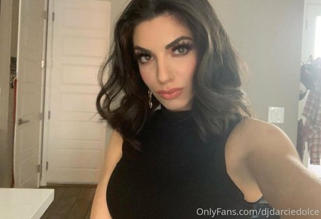 Darciedolcexxx