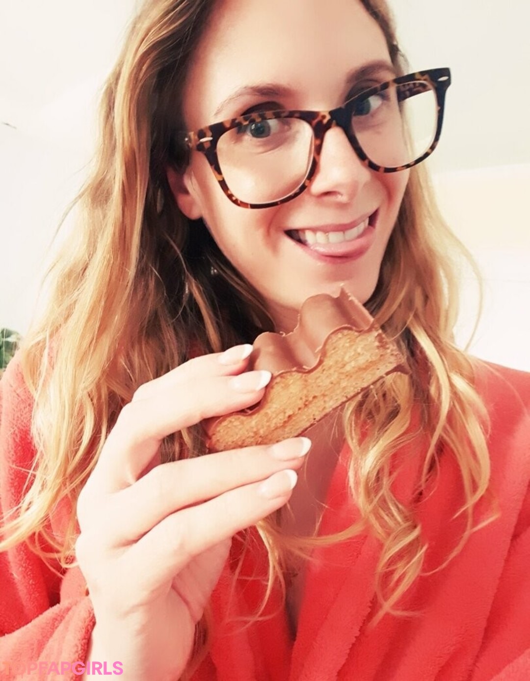 Foto desnuda filtrada de OnlyFans de Ellyedelweiss #49 Foto desnuda filtrada de OnlyFans de Ellyedelweiss #49