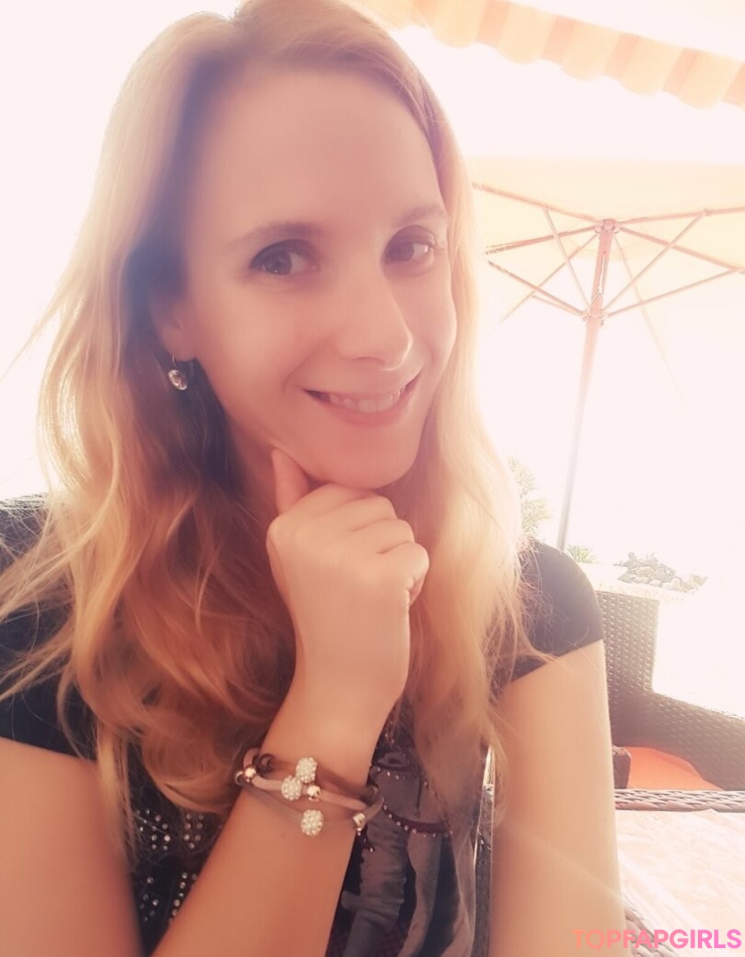 Foto desnuda filtrada de OnlyFans de Ellyedelweiss #52 Foto desnuda filtrada de OnlyFans de Ellyedelweiss #52