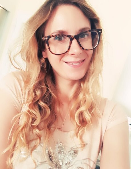 Foto desnuda filtrada de OnlyFans de Ellyedelweiss