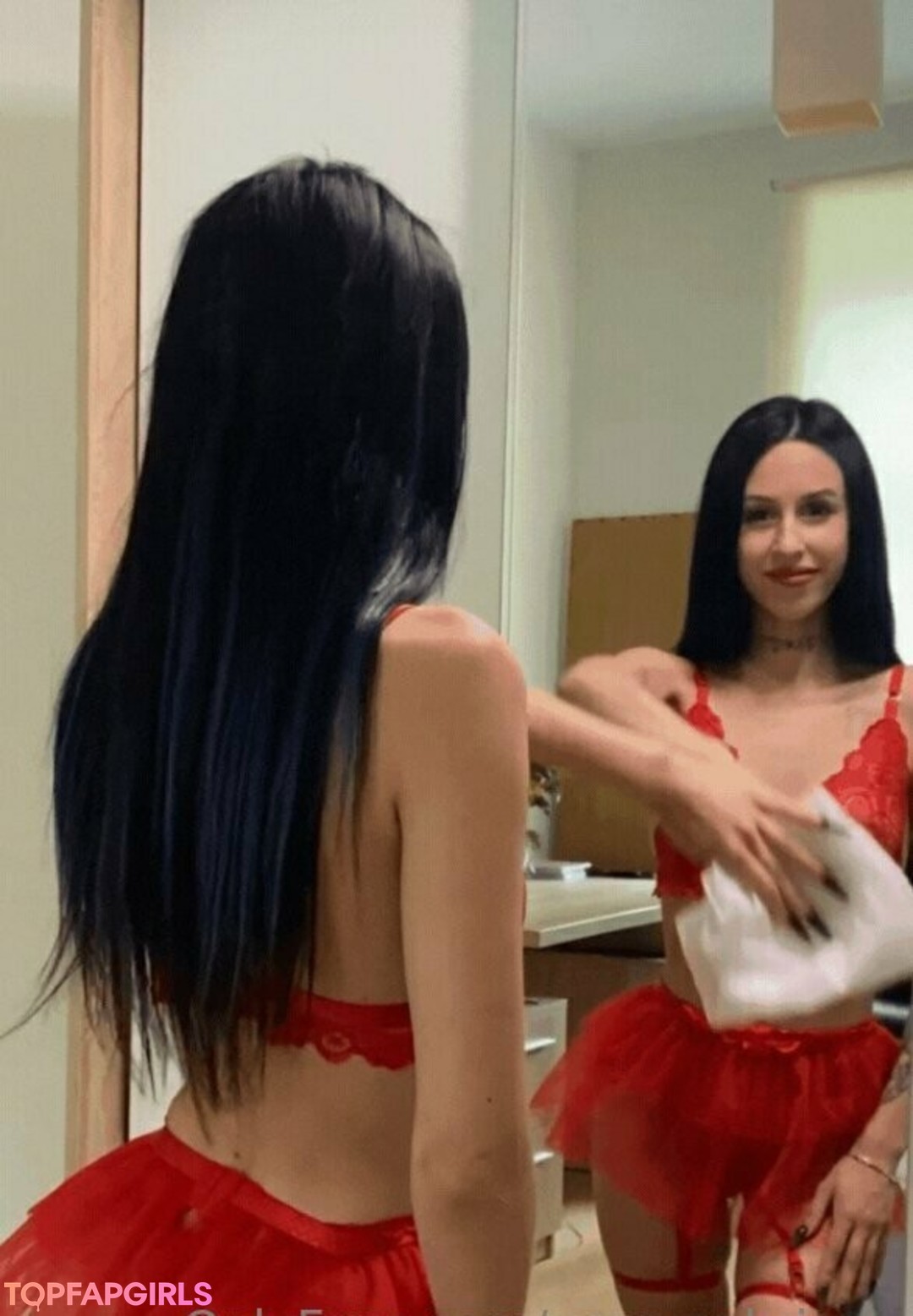Foto desnuda filtrada de OnlyFans de Yoursabrisse #278 Foto desnuda filtrada de OnlyFans de Yoursabrisse #278
