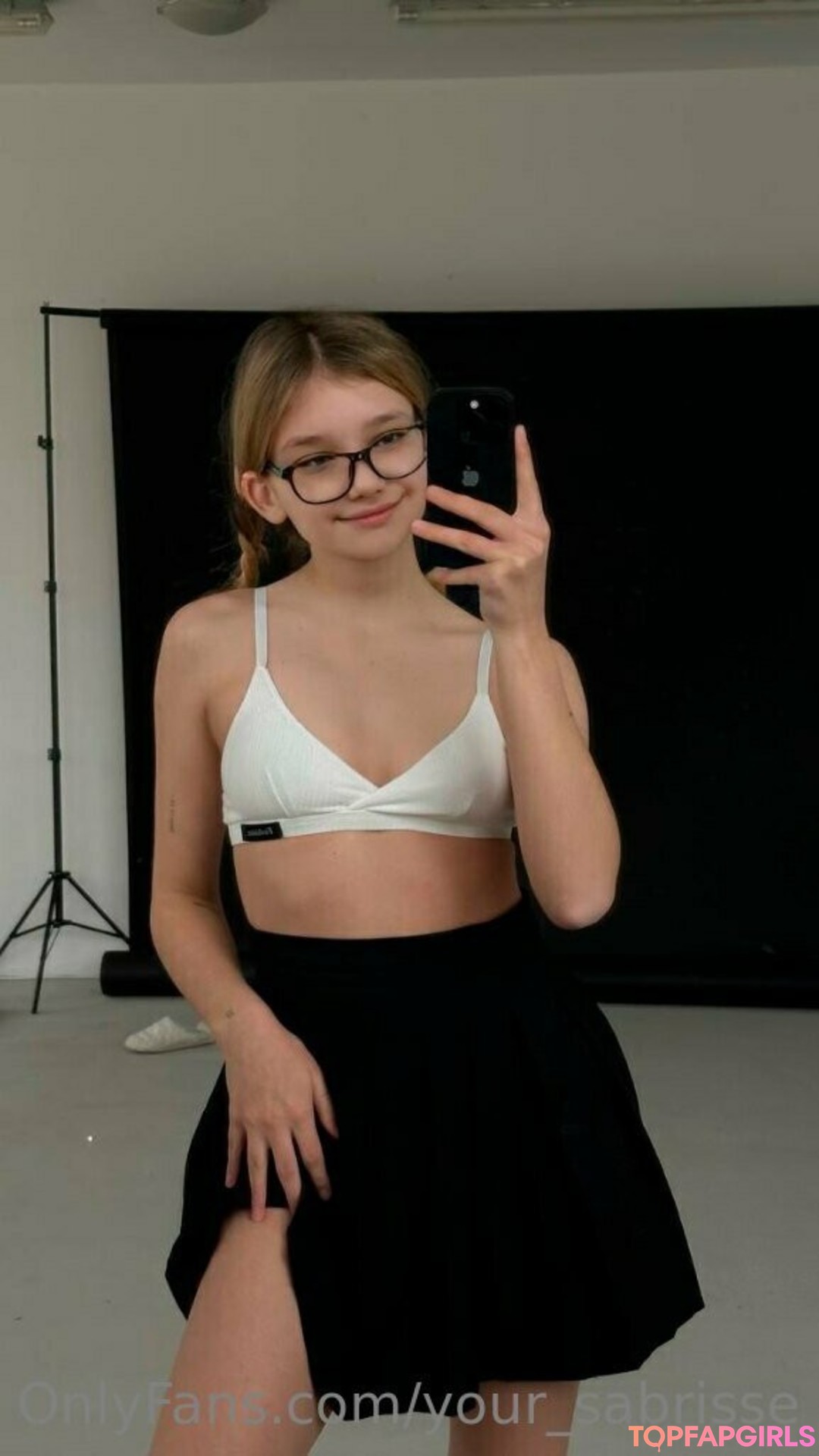 Foto desnuda filtrada de OnlyFans de Yoursabrisse #333 Foto desnuda filtrada de OnlyFans de Yoursabrisse #333