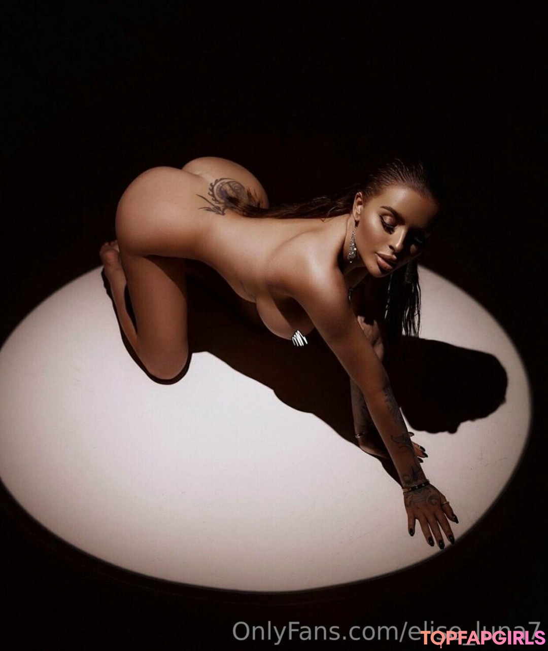 Foto desnuda filtrada de OnlyFans de Eliseluna7 #23 Foto desnuda filtrada de OnlyFans de Eliseluna7 #23