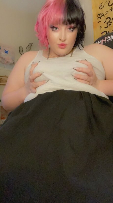 Foto desnuda filtrada de OnlyFans de Thiccthighkenzie