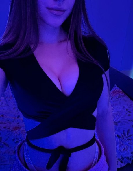 Foto desnuda filtrada de OnlyFans de Mia Brown