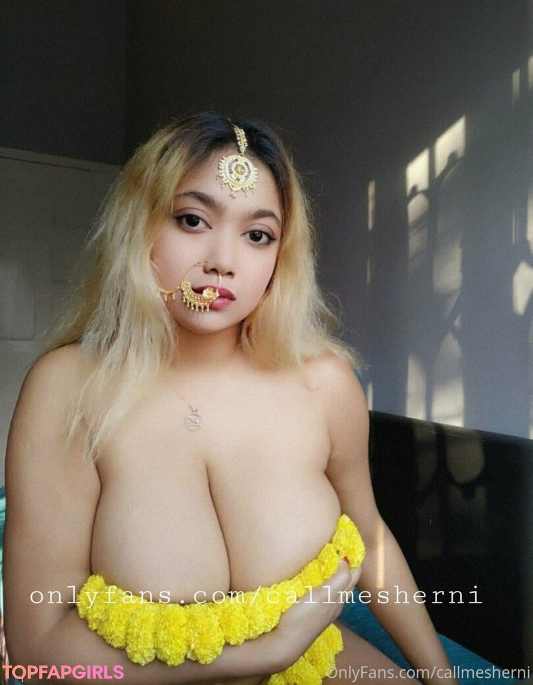 Foto desnuda filtrada de OnlyFans de Callmesherni #130 Foto desnuda filtrada de OnlyFans de Callmesherni #130