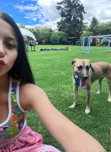 Charlotte19y