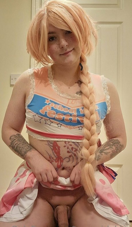 Transgirlakira