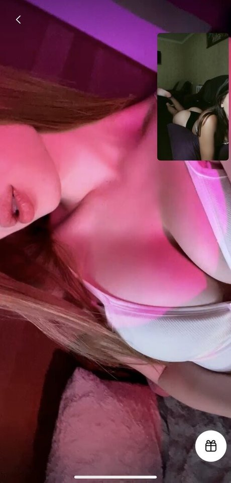 Foto desnuda filtrada de OnlyFans de Amina