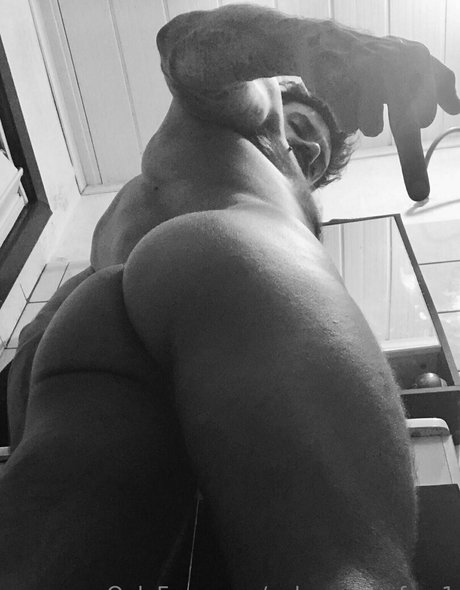 Foto desnuda filtrada de OnlyFans de Poloxxxfansfree1