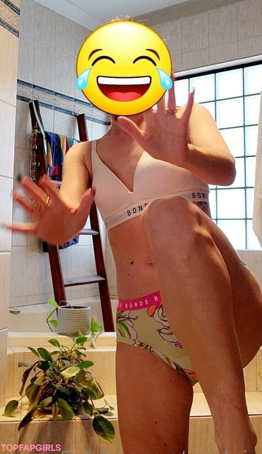 Foto desnuda filtrada de OnlyFans de Snacksixfree #31 Foto desnuda filtrada de OnlyFans de Snacksixfree #31