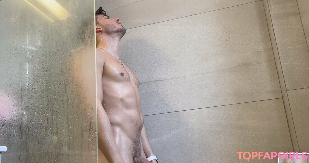 Foto desnuda filtrada de OnlyFans de Alexandrosr #6 Foto desnuda filtrada de OnlyFans de Alexandrosr #6