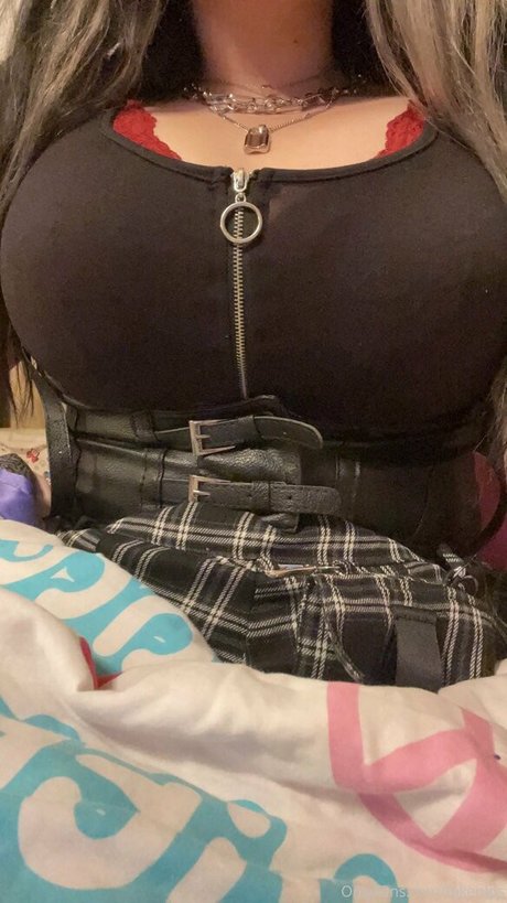 Foto desnuda filtrada de OnlyFans de Fakenips