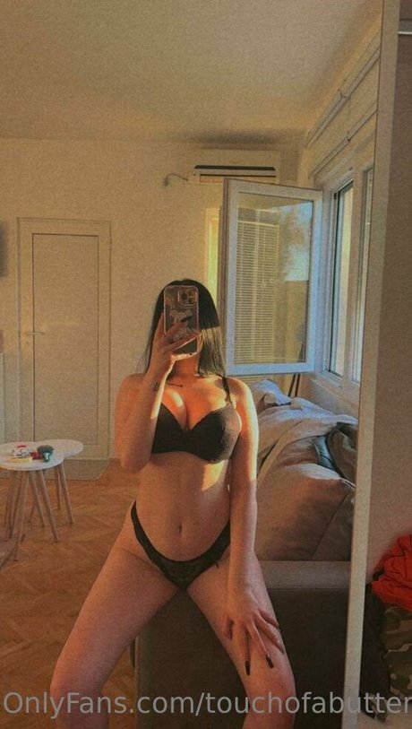 Foto desnuda filtrada de OnlyFans de Touchofabutterfly