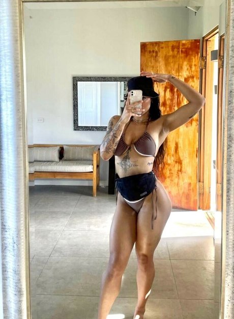 Foto desnuda filtrada de OnlyFans de Carissa Amaria