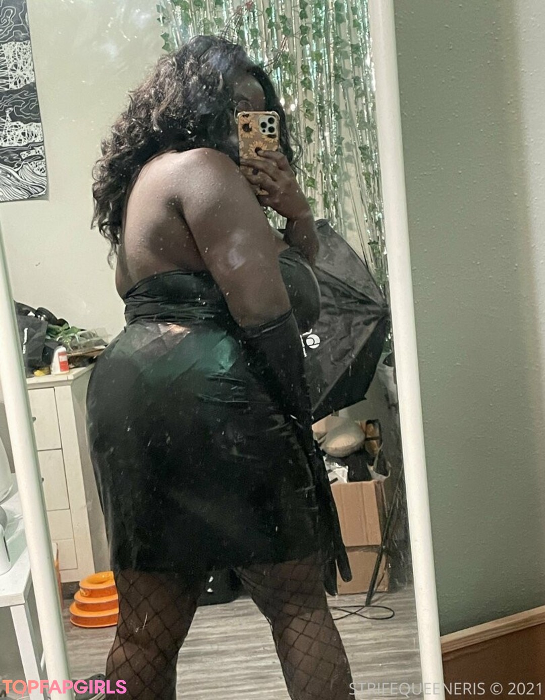 Foto desnuda filtrada de OnlyFans de Strifequeeneris #63 Foto desnuda filtrada de OnlyFans de Strifequeeneris #63