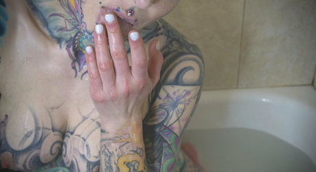 Foto desnuda filtrada de OnlyFans de Cignosuicide