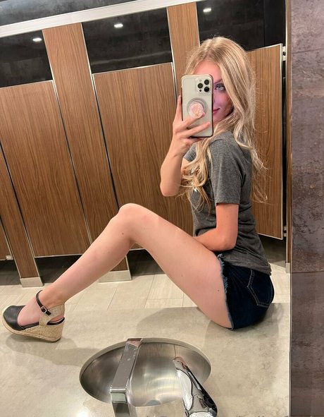 Holly_fordx