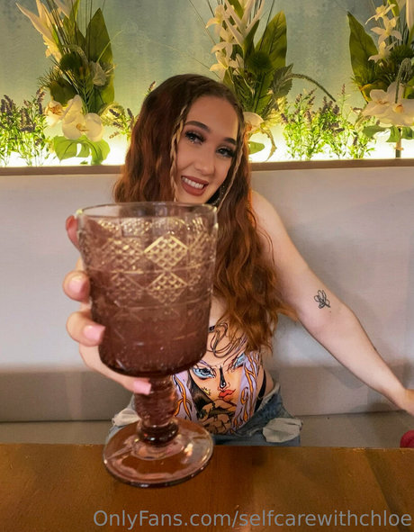 Foto desnuda filtrada de OnlyFans de Selfcarewithchloe