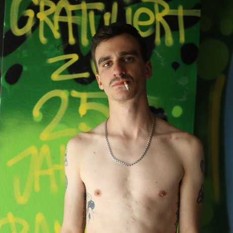 Foto desnuda filtrada de OnlyFans de Barebackfaggot
