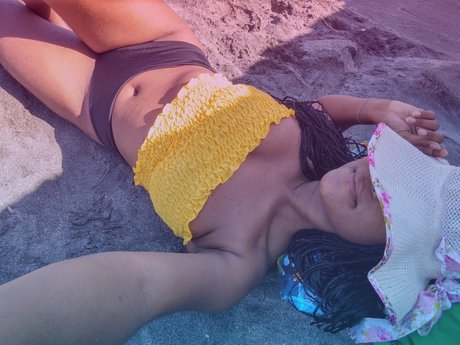 Foto desnuda filtrada de OnlyFans de Ang