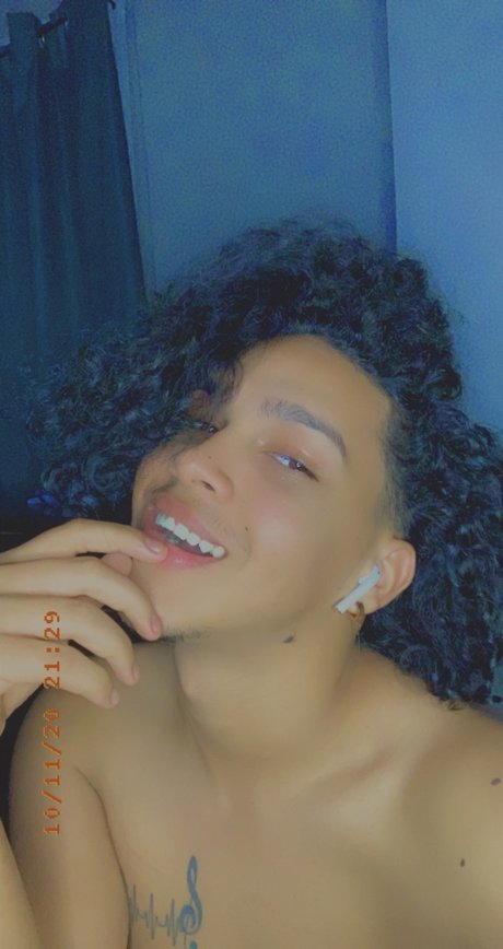 Foto desnuda filtrada de OnlyFans de Juicy Juicy