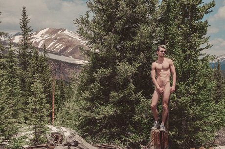 Foto desnuda filtrada de OnlyFans de Michael Andrew