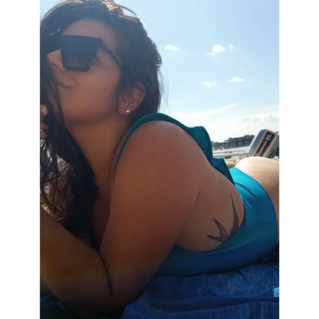 Foto desnuda filtrada de OnlyFans de Staramhot