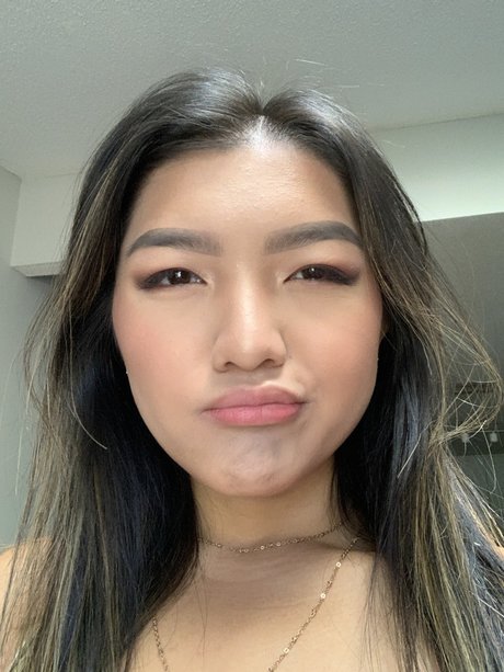 Mia Chung