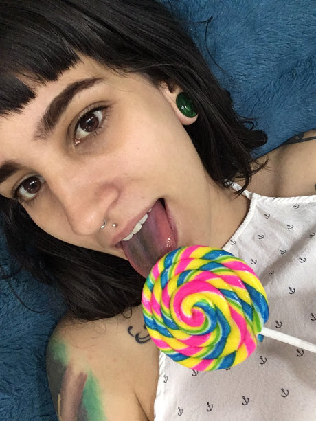mia
