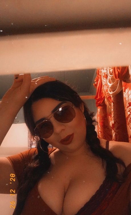 Foto desnuda filtrada de OnlyFans de Tiffany V