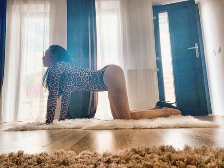 Foto desnuda filtrada de OnlyFans de Bella Bella