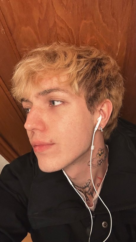 Foto desnuda filtrada de OnlyFans de Bee