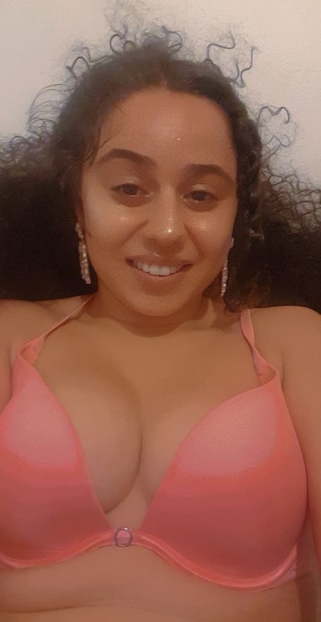 Foto desnuda filtrada de OnlyFans de Bella