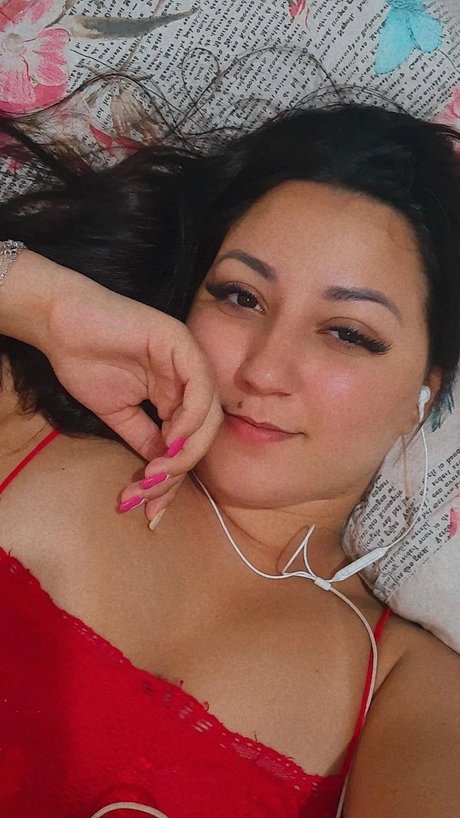 Foto desnuda filtrada de OnlyFans de Lary Lima