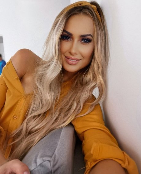 Foto desnuda filtrada de OnlyFans de Bella Sun