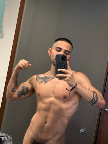Foto desnuda filtrada de OnlyFans de Benji Vega