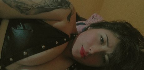 Foto desnuda filtrada de OnlyFans de Bellarh 
