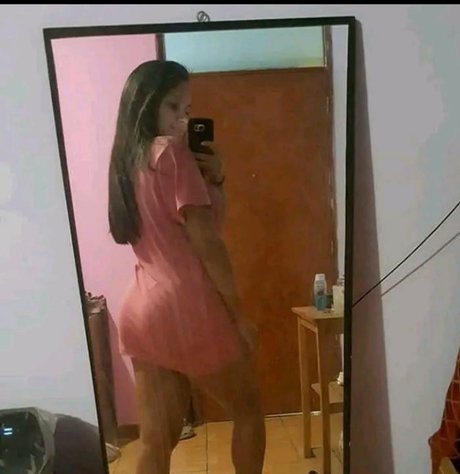Foto desnuda filtrada de OnlyFans de Bellastar25