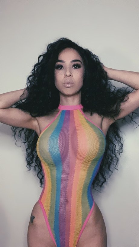 Foto desnuda filtrada de OnlyFans de Mila Jade