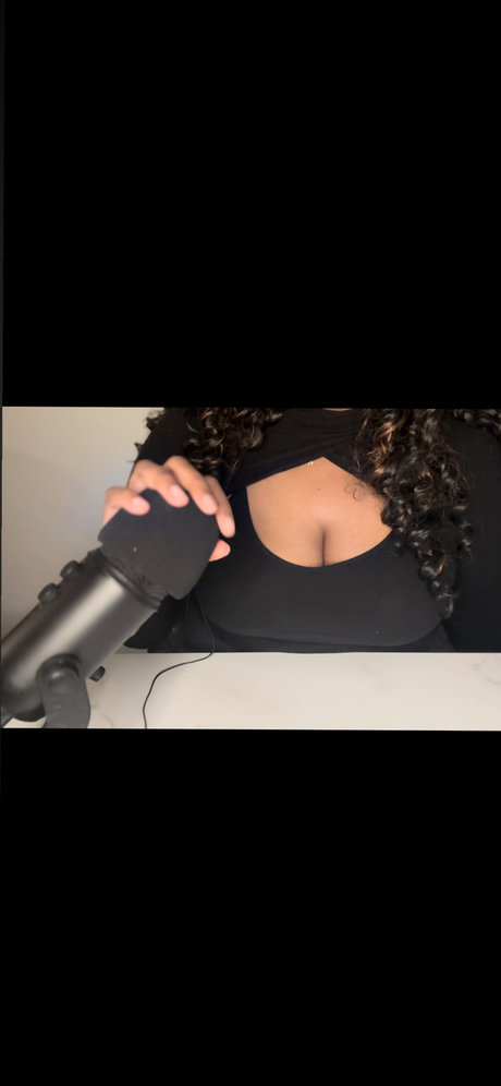 Foto desnuda filtrada de OnlyFans de Asmr Concealed