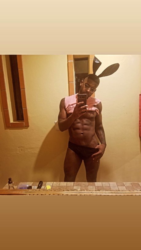 Foto desnuda filtrada de OnlyFans de Mike Queenz