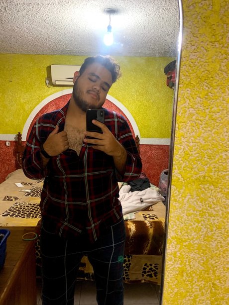 Foto desnuda filtrada de OnlyFans de Mike Marin
