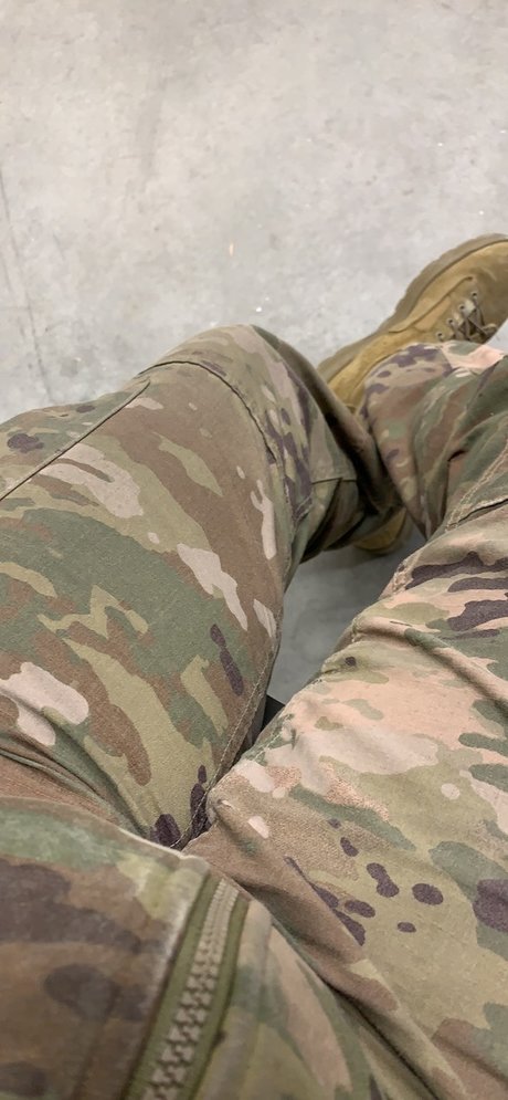 Foto desnuda filtrada de OnlyFans de All Americancanadian Bi Soldier 