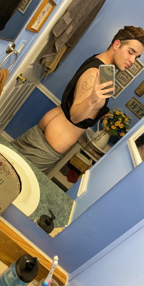 Foto desnuda filtrada de OnlyFans de Andrewr