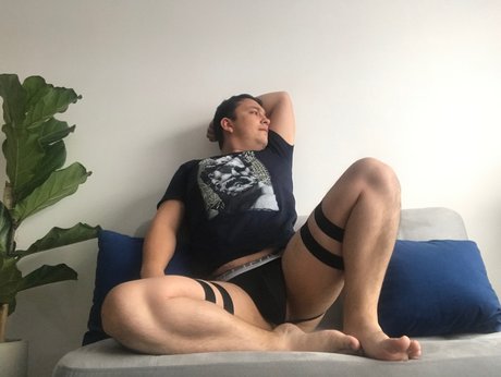 Foto desnuda filtrada de OnlyFans de Andy